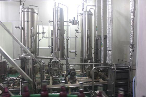 Facile actionnez 500ml a aéré Juice Glass Bottling Machine